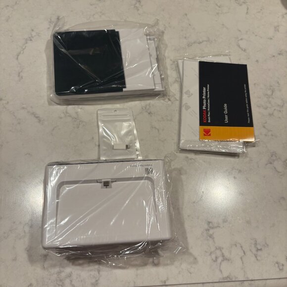 KODAK INSTANT DOCK PRINTER PD460 with 40+ sheets - Picture 3 of 4
